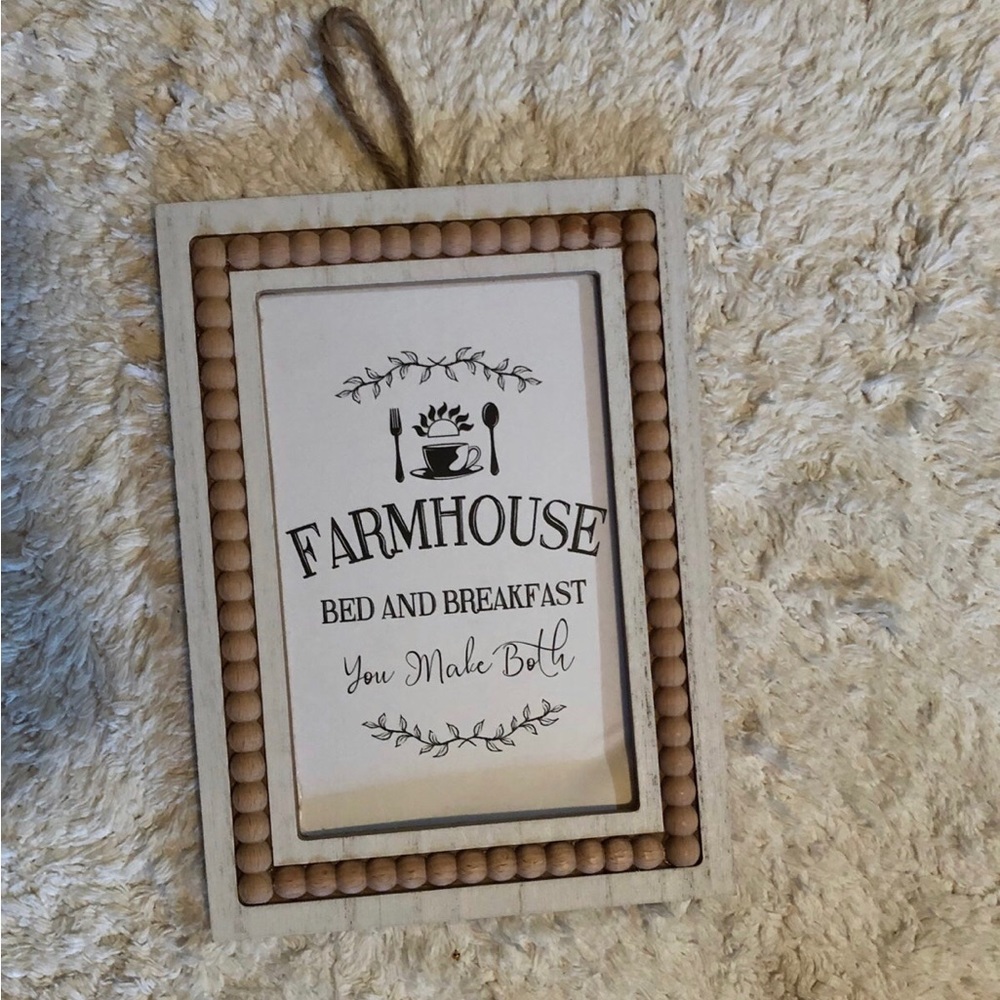 FARMHOUSE DECOR / SIGN